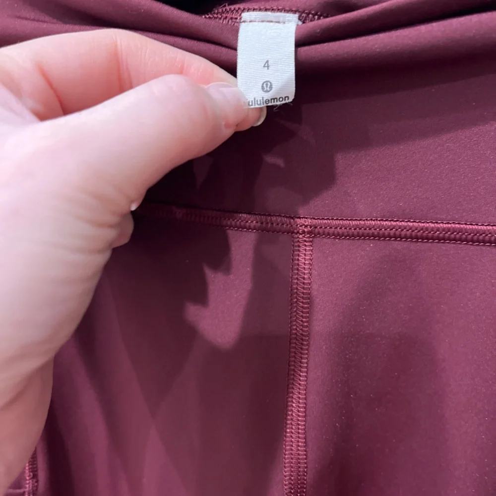 Fast and Free Lululemon Leggings - Picture 3 of 4